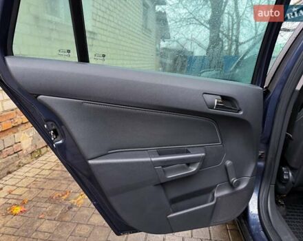 Синий Опель Астра, объемом двигателя 1.6 л и пробегом 270 тыс. км за 5200 $, фото 17 на Automoto.ua