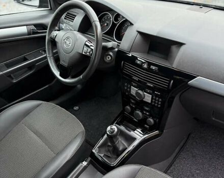 Опель Астра 2009 в Луцке на Automoto.ua Синий Опель Астра, объемом двигателя 1.8 л и пробегом 191 тыс. км за 6799 $, фото 102 на Automoto.ua