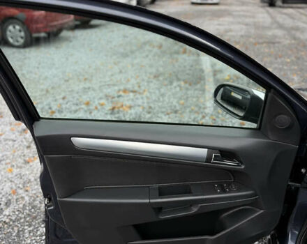 Опель Астра 2009 в Луцке на Automoto.ua Синий Опель Астра, объемом двигателя 1.8 л и пробегом 191 тыс. км за 6799 $, фото 95 на Automoto.ua