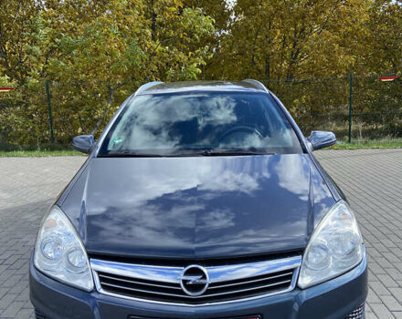 Опель Астра 2009 в Виннице на Automoto.ua Синий Опель Астра, объемом двигателя 1.6 л и пробегом 216 тыс. км за 6100 $, фото 1 на Automoto.ua