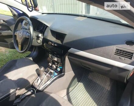 Опель Астра 2010 в Киеве на Automoto.ua Синий Опель Астра, объемом двигателя 1.3 л и пробегом 292 тыс. км за 5050 $, фото 19 на Automoto.ua