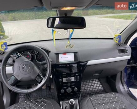Опель Астра 2010 в Дунаевцах на Automoto.ua Синий Опель Астра, объемом двигателя 1.7 л и пробегом 190 тыс. км за 6500 $, фото 15 на Automoto.ua