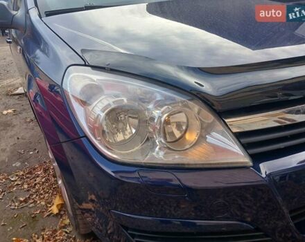 Синий Опель Астра, объемом двигателя 1.69 л и пробегом 190 тыс. км за 5750 $, фото 4 на Automoto.ua