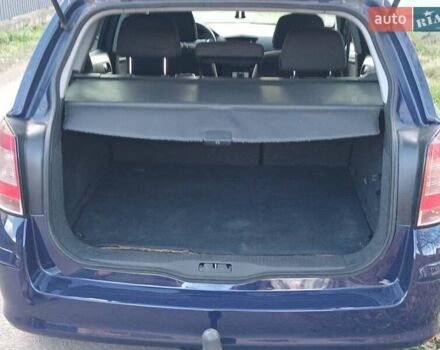 Синий Опель Астра, объемом двигателя 1.69 л и пробегом 190 тыс. км за 5750 $, фото 1 на Automoto.ua