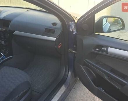 Опель Астра 2010 в Киеве на Automoto.ua Синий Опель Астра, объемом двигателя 1.3 л и пробегом 292 тыс. км за 5050 $, фото 3 на Automoto.ua