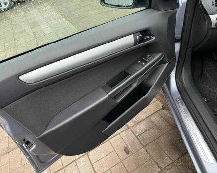 Синий Опель Астра, объемом двигателя 1.6 л и пробегом 157 тыс. км за 6400 $, фото 9 на Automoto.ua