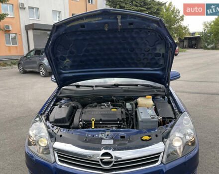 Синий Опель Астра, объемом двигателя 1.6 л и пробегом 209 тыс. км за 5700 $, фото 31 на Automoto.ua