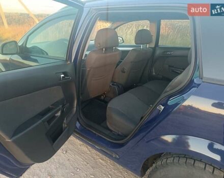 Синий Опель Астра, объемом двигателя 1.7 л и пробегом 251 тыс. км за 6100 $, фото 1 на Automoto.ua