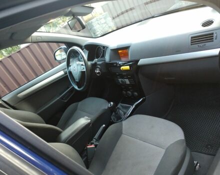 Синий Опель Астра, объемом двигателя 1.7 л и пробегом 275 тыс. км за 5600 $, фото 7 на Automoto.ua