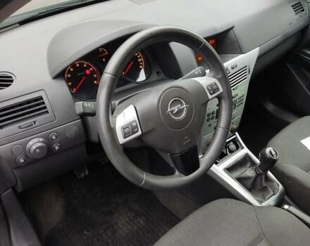 Синий Опель Астра, объемом двигателя 1.6 л и пробегом 230 тыс. км за 5650 $, фото 12 на Automoto.ua