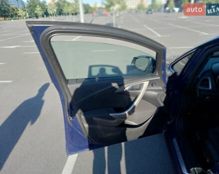 Синий Опель Астра, объемом двигателя 1.7 л и пробегом 234 тыс. км за 6800 $, фото 18 на Automoto.ua