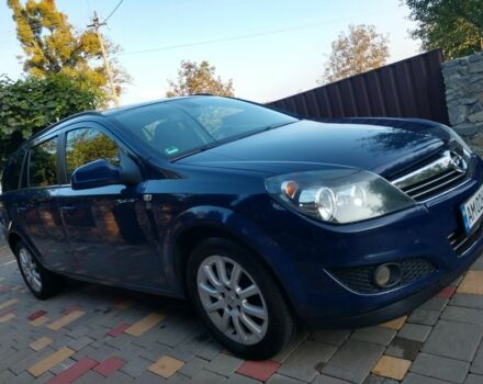 Синий Опель Астра, объемом двигателя 1.7 л и пробегом 275 тыс. км за 5600 $, фото 1 на Automoto.ua