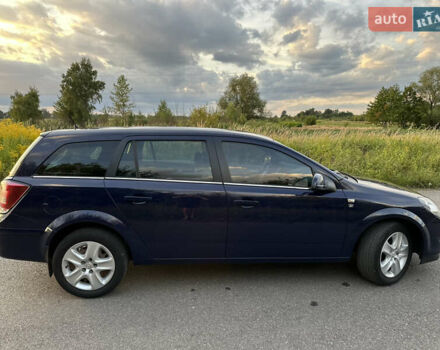 Синий Опель Астра, объемом двигателя 1.7 л и пробегом 303 тыс. км за 5600 $, фото 6 на Automoto.ua