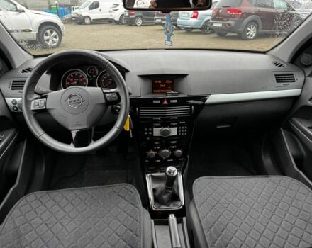 Синий Опель Астра, объемом двигателя 1.6 л и пробегом 157 тыс. км за 6400 $, фото 10 на Automoto.ua