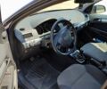 Синий Опель Астра, объемом двигателя 1.7 л и пробегом 250 тыс. км за 6100 $, фото 12 на Automoto.ua