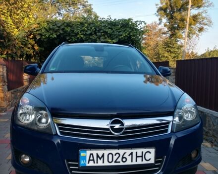Синий Опель Астра, объемом двигателя 1.7 л и пробегом 275 тыс. км за 5600 $, фото 2 на Automoto.ua