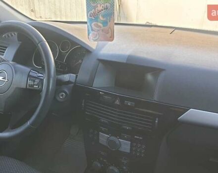 Опель Астра 2010 в Киеве на Automoto.ua Синий Опель Астра, объемом двигателя 1.3 л и пробегом 292 тыс. км за 5050 $, фото 2 на Automoto.ua