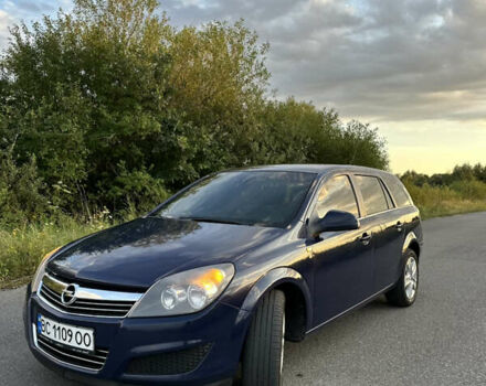 Синий Опель Астра, объемом двигателя 1.7 л и пробегом 303 тыс. км за 5600 $, фото 1 на Automoto.ua