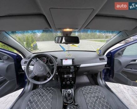 Опель Астра 2010 в Дунаевцах на Automoto.ua Синий Опель Астра, объемом двигателя 1.7 л и пробегом 190 тыс. км за 6500 $, фото 12 на Automoto.ua