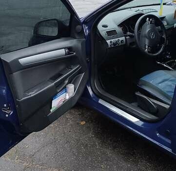 Синий Опель Астра, объемом двигателя 1.6 л и пробегом 355 тыс. км за 5200 $, фото 4 на Automoto.ua