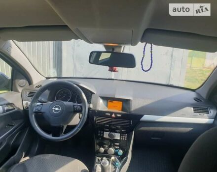 Опель Астра 2010 в Киеве на Automoto.ua Синий Опель Астра, объемом двигателя 1.3 л и пробегом 292 тыс. км за 5050 $, фото 15 на Automoto.ua