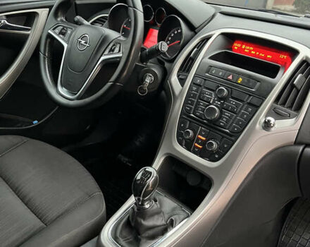 Синий Опель Астра, объемом двигателя 1.69 л и пробегом 257 тыс. км за 6300 $, фото 3 на Automoto.ua