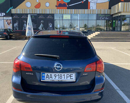 Синий Опель Астра, объемом двигателя 1.7 л и пробегом 346 тыс. км за 6150 $, фото 4 на Automoto.ua