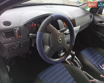 Синий Опель Астра, объемом двигателя 1.7 л и пробегом 245 тыс. км за 5550 $, фото 13 на Automoto.ua