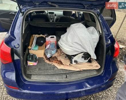 Синий Опель Астра, объемом двигателя 1.7 л и пробегом 233 тыс. км за 6300 $, фото 10 на Automoto.ua