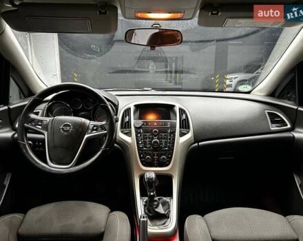 Синий Опель Астра, объемом двигателя 1.69 л и пробегом 231 тыс. км за 7500 $, фото 14 на Automoto.ua