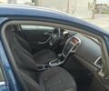 Синий Опель Астра, объемом двигателя 2 л и пробегом 280 тыс. км за 7300 $, фото 4 на Automoto.ua