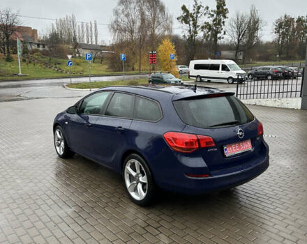 Синий Опель Астра, объемом двигателя 1.7 л и пробегом 211 тыс. км за 6400 $, фото 4 на Automoto.ua