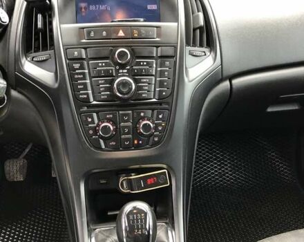 Синий Опель Астра, объемом двигателя 1.7 л и пробегом 320 тыс. км за 6500 $, фото 11 на Automoto.ua