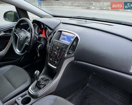 Синий Опель Астра, объемом двигателя 1.96 л и пробегом 285 тыс. км за 6750 $, фото 44 на Automoto.ua