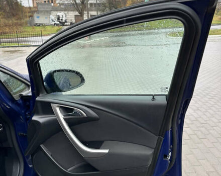 Синий Опель Астра, объемом двигателя 1.7 л и пробегом 211 тыс. км за 6400 $, фото 14 на Automoto.ua