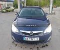 Синий Опель Астра, объемом двигателя 1.7 л и пробегом 321 тыс. км за 5600 $, фото 4 на Automoto.ua