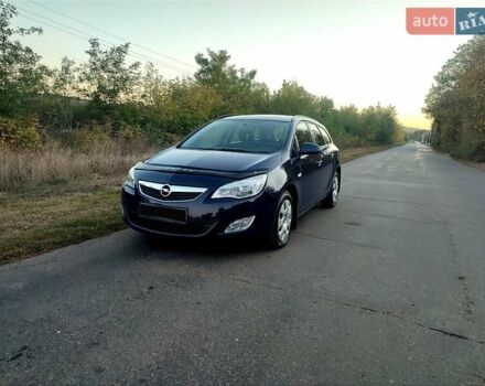 Синий Опель Астра, объемом двигателя 1.7 л и пробегом 274 тыс. км за 6300 $, фото 12 на Automoto.ua