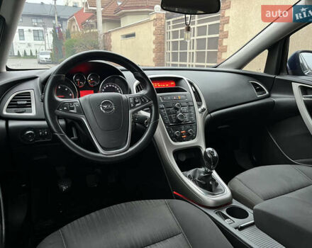 Синий Опель Астра, объемом двигателя 1.69 л и пробегом 257 тыс. км за 6300 $, фото 28 на Automoto.ua