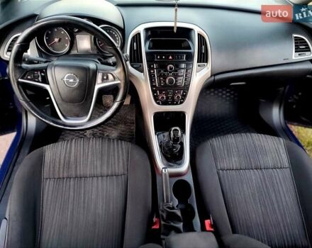 Синий Опель Астра, объемом двигателя 1.7 л и пробегом 274 тыс. км за 6300 $, фото 3 на Automoto.ua