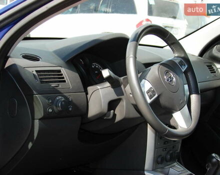 Синий Опель Астра, объемом двигателя 1.6 л и пробегом 187 тыс. км за 6600 $, фото 10 на Automoto.ua