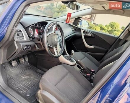 Синий Опель Астра, объемом двигателя 1.7 л и пробегом 296 тыс. км за 6300 $, фото 7 на Automoto.ua