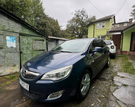 Синий Опель Астра, объемом двигателя 1.7 л и пробегом 231 тыс. км за 7000 $, фото 13 на Automoto.ua