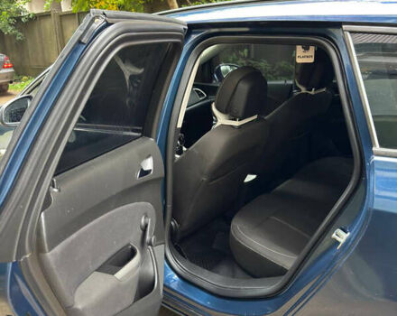 Синий Опель Астра, объемом двигателя 1.7 л и пробегом 231 тыс. км за 7000 $, фото 22 на Automoto.ua