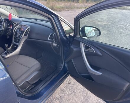 Синий Опель Астра, объемом двигателя 1.7 л и пробегом 220 тыс. км за 7200 $, фото 14 на Automoto.ua