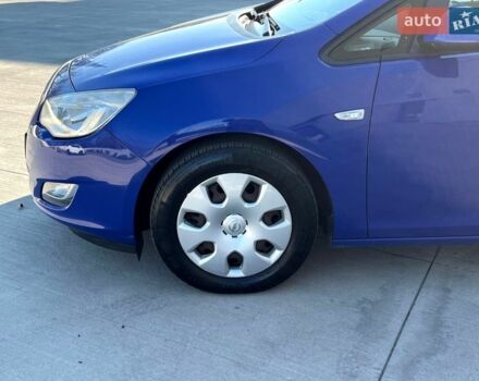 Синий Опель Астра, объемом двигателя 1.7 л и пробегом 283 тыс. км за 6500 $, фото 3 на Automoto.ua