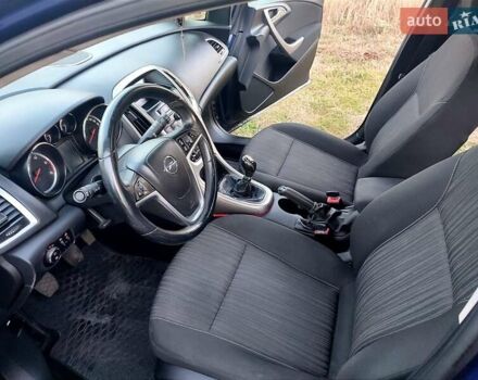 Синий Опель Астра, объемом двигателя 1.7 л и пробегом 274 тыс. км за 6300 $, фото 7 на Automoto.ua