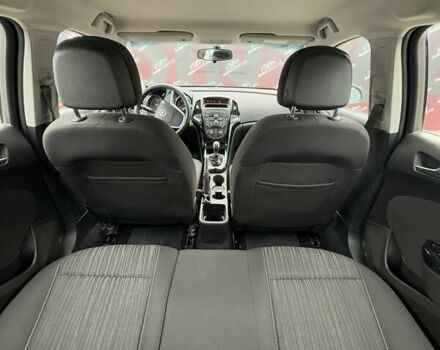 Синий Опель Астра, объемом двигателя 1.25 л и пробегом 214 тыс. км за 6500 $, фото 13 на Automoto.ua