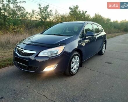Синий Опель Астра, объемом двигателя 1.7 л и пробегом 274 тыс. км за 6300 $, фото 8 на Automoto.ua