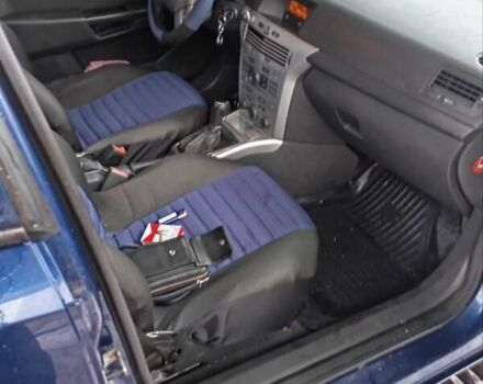 Синий Опель Астра, объемом двигателя 1.7 л и пробегом 245 тыс. км за 5550 $, фото 15 на Automoto.ua