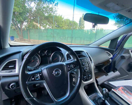 Синий Опель Астра, объемом двигателя 1.3 л и пробегом 260 тыс. км за 6400 $, фото 12 на Automoto.ua